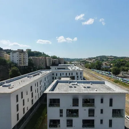 Apartman Monolocale Moderno Con Balcone - Parcheggio - Ac