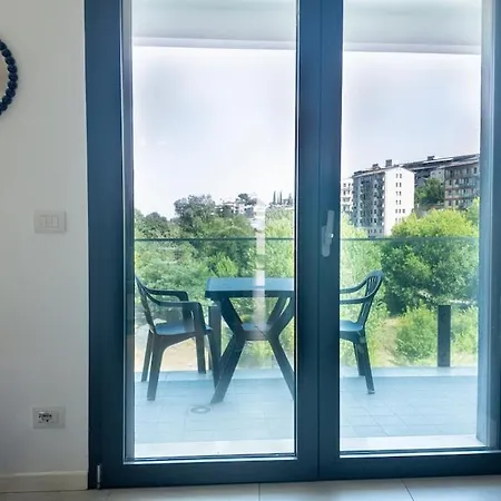 Lejlighed Monolocale Moderno Con Balcone - Parcheggio - Ac