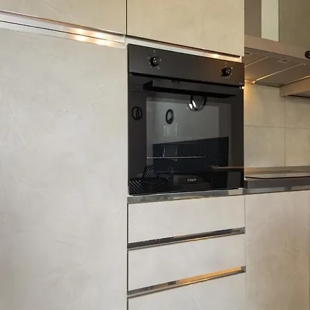 Monolocale Moderno Con Balcone - Parcheggio - Ac Siena